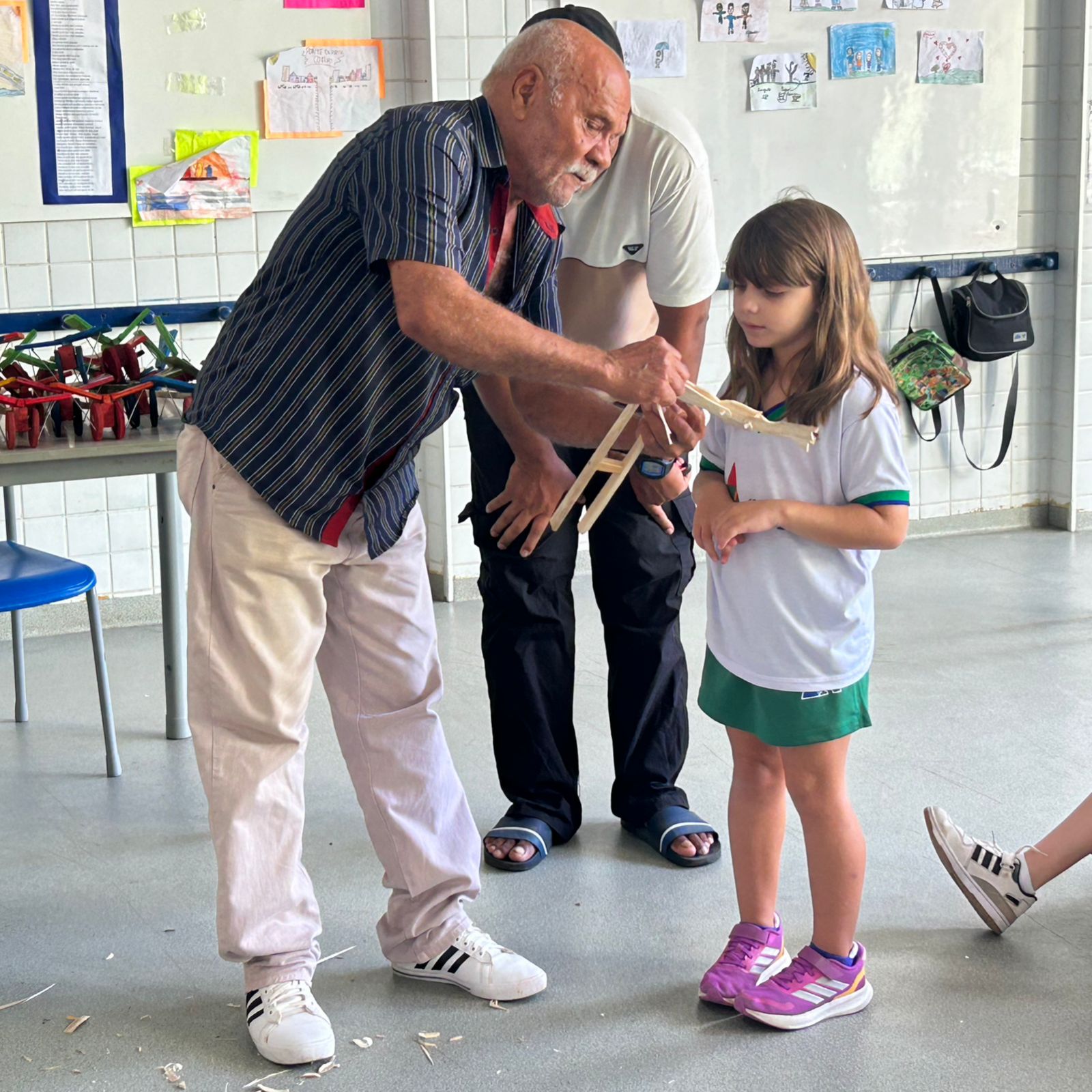 Mestre Saúba no Colégio Apoio