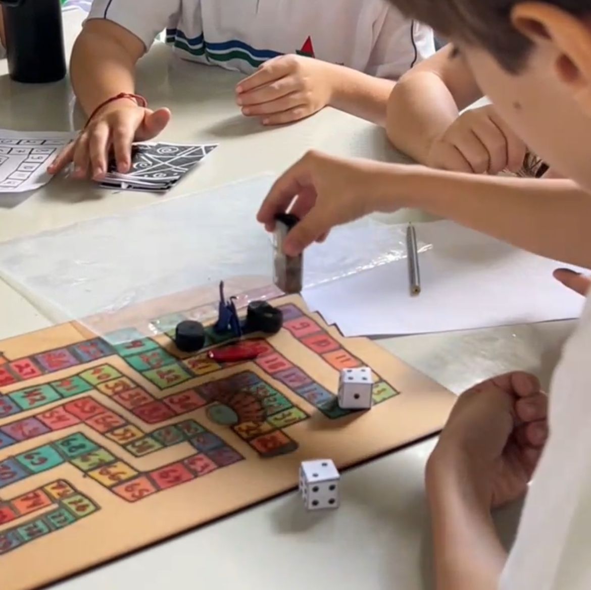 Jogos Matemáticos: somando saberes, multiplicando vínculos