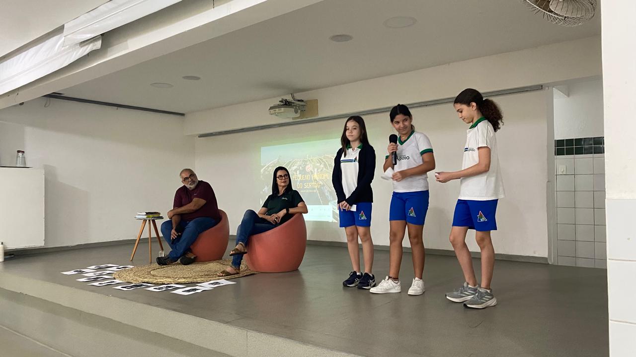 Da leitura ao encontro: Josué Limeira no Colégio Apoio