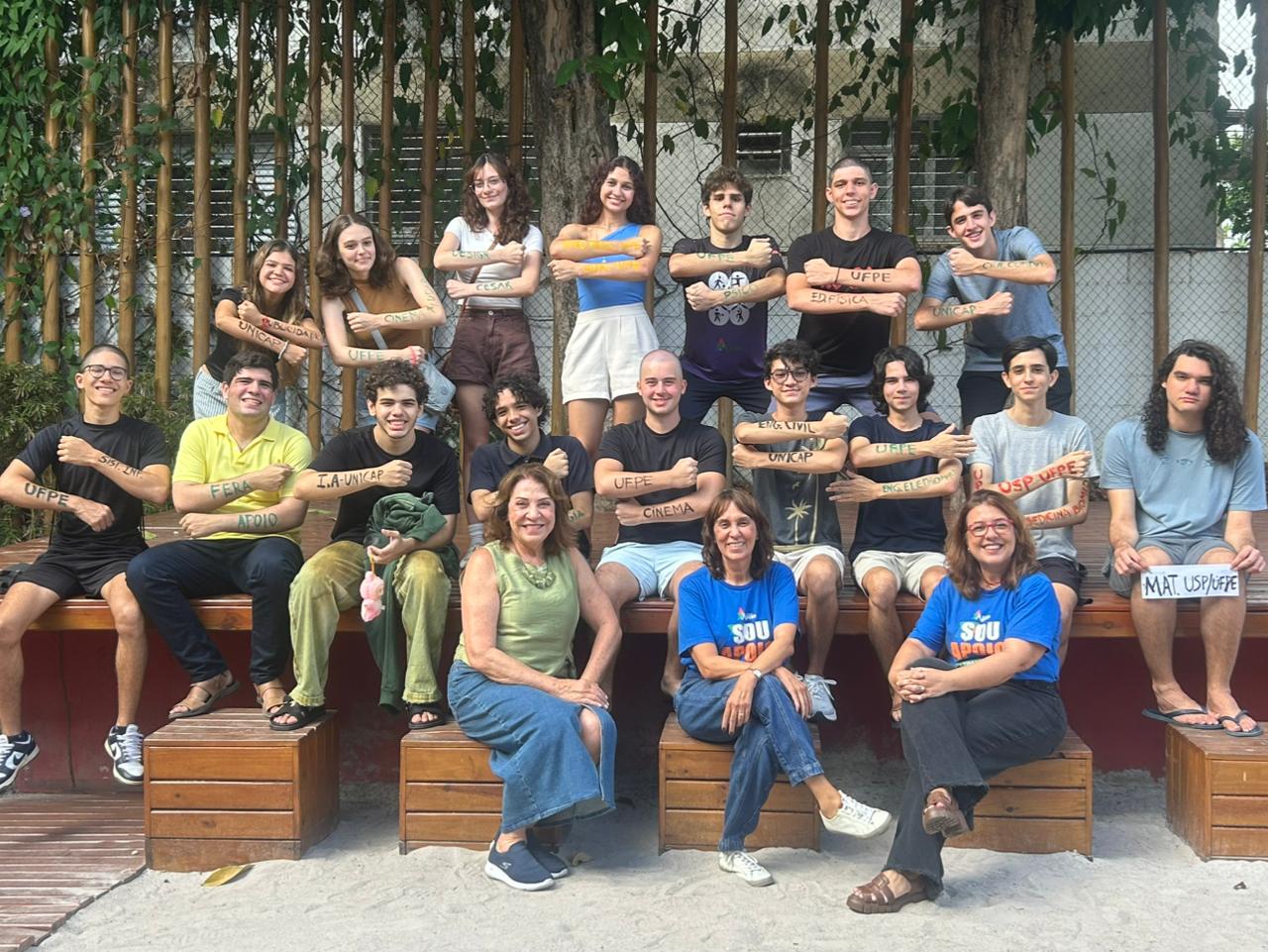 Celebrando as conquistas dos(as) nossos(as) aprovados(as)!