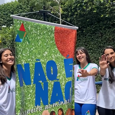 Notícia Colégio Apoio